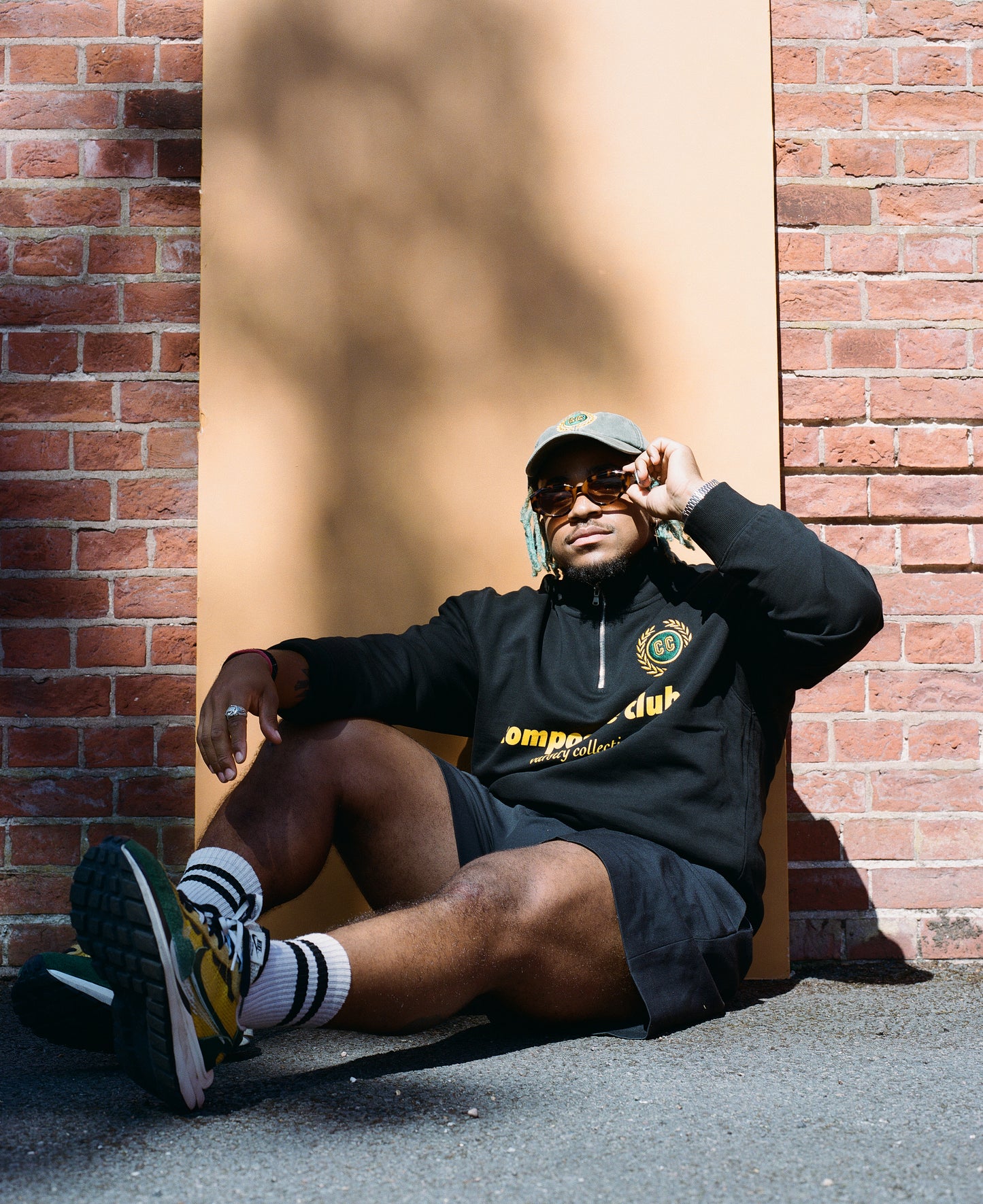 Maglione con zip a un quarto della collezione Varsity - nero